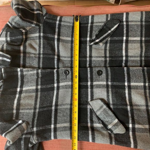 plaid black and white coat - great for fall / winter! - Picture 12 of 14